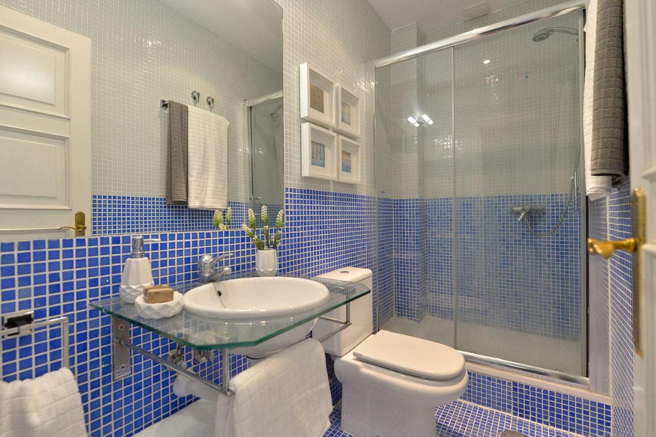 Homeabout Puerta Del Sol Premium มาดริด ภายนอก รูปภาพ